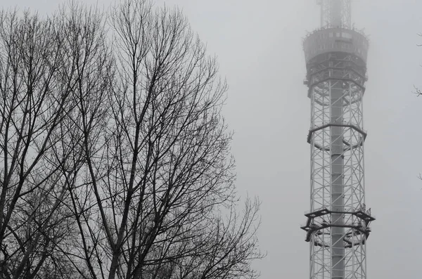 Kiev Ucrânia Torre Metal Tubo Para Radiodifusão Televisão — Fotografia de Stock