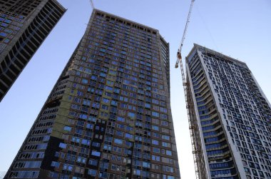 Modern binaların inşaat alanı 