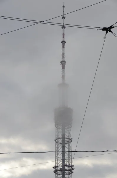 Kiev Ucrânia Torre Metal Tubo Para Radiodifusão Televisão — Fotografia de Stock