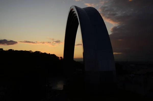 Kyiv 기념비 Peoples Friendship Arch 의아름다운 — 스톡 사진