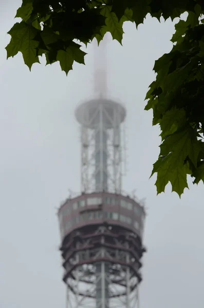 Kiev Ucrânia Torre Metal Tubo Para Radiodifusão Televisão — Fotografia de Stock