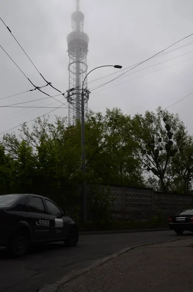乌克兰基辅 无线电和电视广播用金属塔 — 图库照片