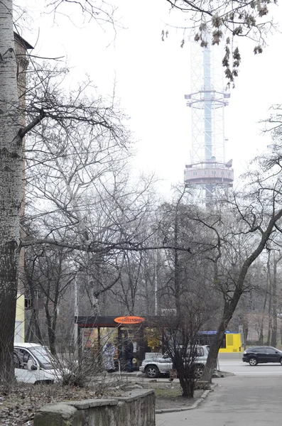 Kiev Ucrânia Torre Metal Tubo Para Radiodifusão Televisão — Fotografia de Stock