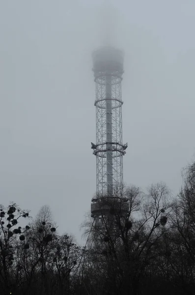 Kiev Ucrânia Torre Metal Tubo Para Radiodifusão Televisão — Fotografia de Stock