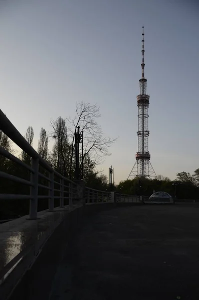 Kiev Ucrânia Torre Metal Tubo Para Radiodifusão Televisão — Fotografia de Stock