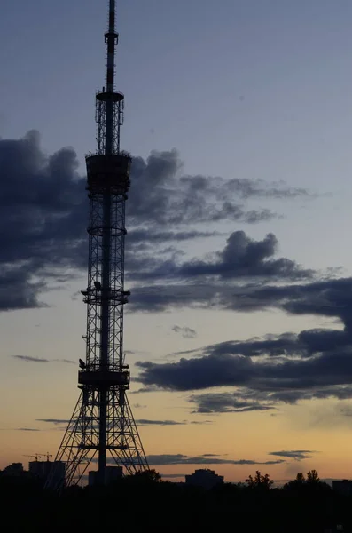 Kiev Ucrânia Torre Metal Tubo Para Radiodifusão Televisão — Fotografia de Stock