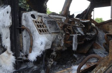 Kyiv, Ukrayna - Mayıs 2022: Ukrayna 'nın başkenti Kyiv' deki Mykhailivska Meydanı 'ndaki sergide Rus zırhlı araçları imha edildi