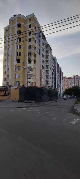 Πόλεμος Στην Ουκρανία Καταστράφηκαν Κτίρια Στην Περιοχή Κίεβο Μετά Την — Φωτογραφία Αρχείου