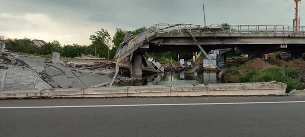 Ukrayna Savaş Rus Istilacılar Saldırdıktan Sonra Irpin Kyiv Bölgesinde Yıkılmış — Stok fotoğraf