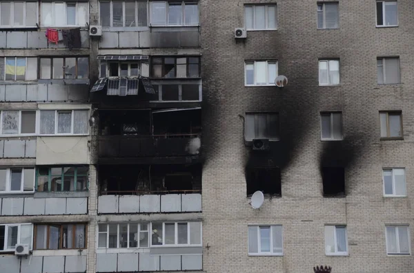 Ukrayna 'da savaş. Rus ordusunun saldırısından sonra Kyiv bölgesinde yıkılan binalar. Rus işgalinin Ukrayna 'daki sonuçları. Kyiv bölgesi, Ukrayna, Haziran 2022