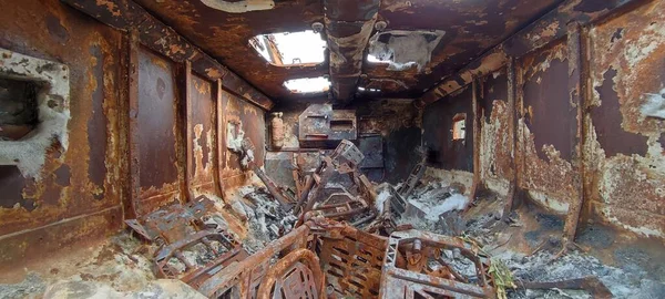 Ukrayna 'da savaş. Rus ordusunun saldırısından sonra Kyiv bölgesinde yıkılan binalar. Rus işgalinin Ukrayna 'daki sonuçları. Kyiv bölgesi, Ukrayna, Haziran 2022