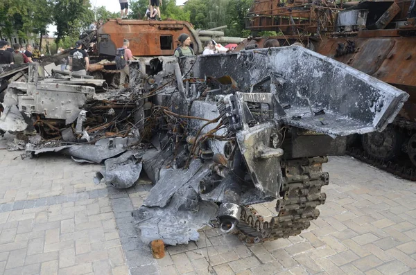 Ukrayna 'da savaş. Rus ordusunun saldırısından sonra Kyiv bölgesinde yıkılan binalar. Rus işgalinin Ukrayna 'daki sonuçları. Kyiv bölgesi, Ukrayna, Haziran 2022