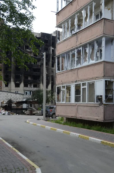 Háború Ukrajnában Épületeket Romboltak Kijevi Régióban Orosz Hadsereg Támadása Után — Stock Fotó