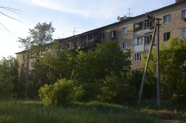 Wojna Ukrainie Zniszczył Budynki Rejonie Kijowa Ataku Rosyjskiej Armii Konsekwencje — Zdjęcie stockowe