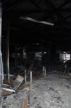 Ukrayna 'da savaş. Rus ordusunun saldırısından sonra Kyiv bölgesinde yıkılan binalar. Rus işgalinin Ukrayna 'daki sonuçları. Kyiv bölgesi, Ukrayna, Haziran 2022