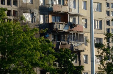 Ukrayna 'da savaş. Rus ordusunun saldırısından sonra Kyiv bölgesinde yıkım. Rus işgalinin Ukrayna 'daki sonuçları. Kyiv bölgesi, Ukrayna, Haziran 2022