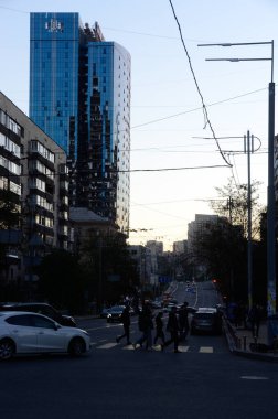 Ukrayna 'da savaş. Rus füze saldırısının sonuçları. Şehir merkezinde yıkım ve hasar. Kyiv, Ukrayna, Ekim 2022 