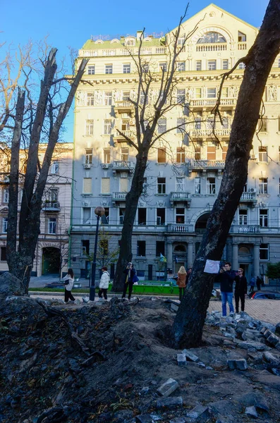 Válka Ukrajině Důsledky Ruského Raketového Útoku Zničené Hřiště Centru Města — Stock fotografie