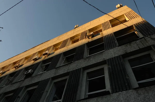 Ukrayna 'da savaş. Rus füze saldırısının sonuçları. Şehir merkezinde yıkım ve hasar. Kyiv, Ukrayna, Ekim 2022 
