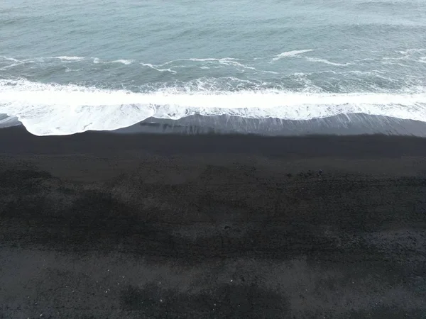 アイスランドの岩の海岸 — ストック写真