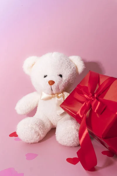 Cute White Bear Toy Red Box Light Pink Background Space — Stockfoto
