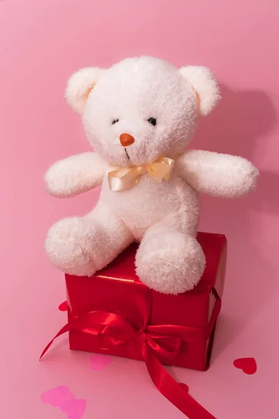 Cute White Bear Toy Red Box Light Pink Background Space — Stock Photo, Image