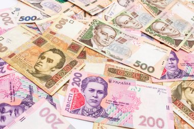 Hryvnia 'nın yüz değeri olan yeni banknotlar. Para geçmişi. Ukrayna parası. İş konsepti.