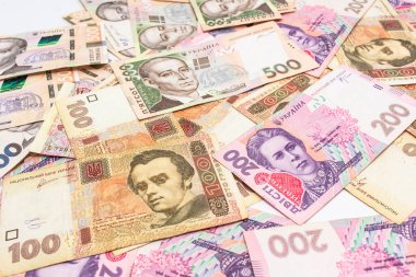 Hryvnia 'nın yüz değeri olan yeni banknotlar. Para geçmişi. Ukrayna parası. İş konsepti.