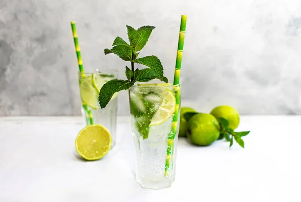 Mojito Summer Refreshing Cocktail Ice Lime Mint Copy Space — Stock Photo, Image