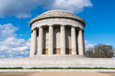 George Rogers Clark Park 'taki büyük bina.