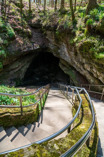 Schody Vchodu Mamutí Jeskyně — Stock fotografie