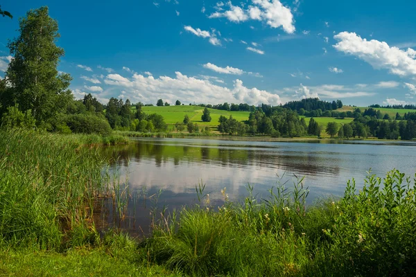 Lago Soier Ver cerca de Bad Bayersoien Imágenes de stock libres de derechos