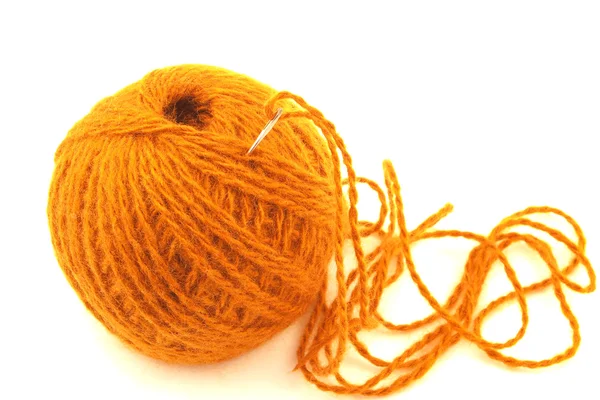 Ball of the brown thread and needle — Stock Photo, Image