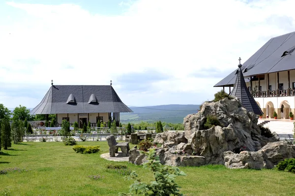 Haus im Sommer — Stockfoto