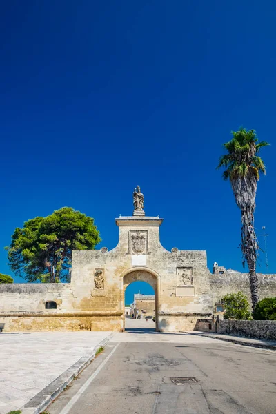 Pequeño Pueblo Fortificado Acaya Lecce Salento Puglia Italia Gran Plaza — Foto de Stock