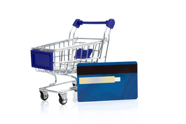 Winkelwagen met credit card — Stockfoto