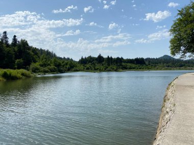 Licanka, Fuzine - Gorski kotar, Hırvatistan (Umjetno akumulacijsko jezero Bajer na rijeci Licanki ili Bajersko jezero, Fuzine - Gorski kotar, Hrvatska)
