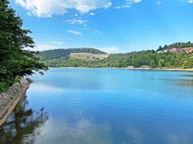 Licanka, Fuzine - Gorski kotar, Hırvatistan (Umjetno akumulacijsko jezero Bajer na rijeci Licanki ili Bajersko jezero, Fuzine - Gorski kotar, Hrvatska)