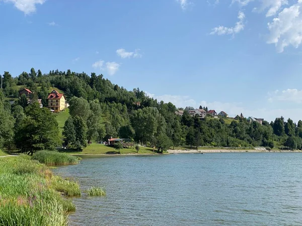 Meer Bajer Kunstmatig Stuwmeer Bajer Aan Rivier Licanka Fuzine Gorski — Stockfoto