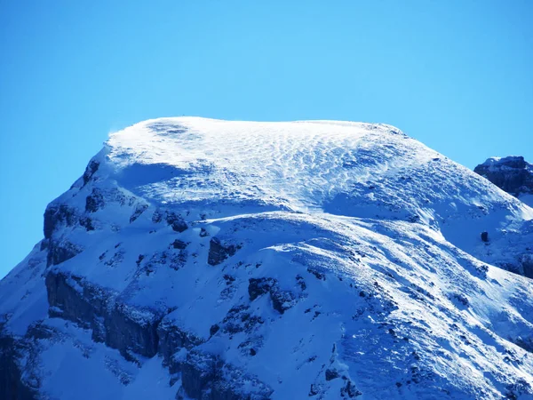 Den Snötäckta Bergstoppen Schibenstoll 2235 Churfirstens Bergskedja Mellan Toggenburgregionen Och — Stockfoto