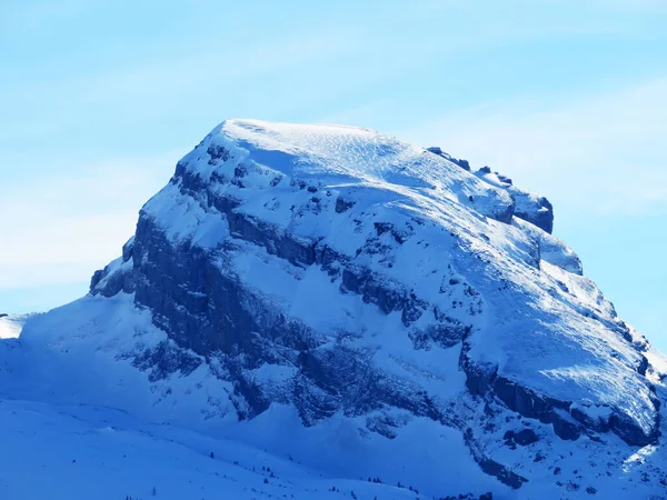 Pic Alpin Enneigé Schibenstoll 2235 Dans Chaîne Montagnes Churfirsten Entre — Photo