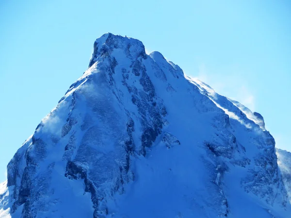 Χιονισμένη Αλπική Κορυφή Fruemsel Frumsel Στην Οροσειρά Churfirsten Μεταξύ Της — Φωτογραφία Αρχείου