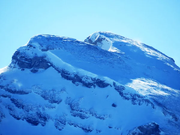 Pic Alpin Enneigé Scharen Schaeren 2194 Dans Chaîne Montagnes Churfirsten — Photo