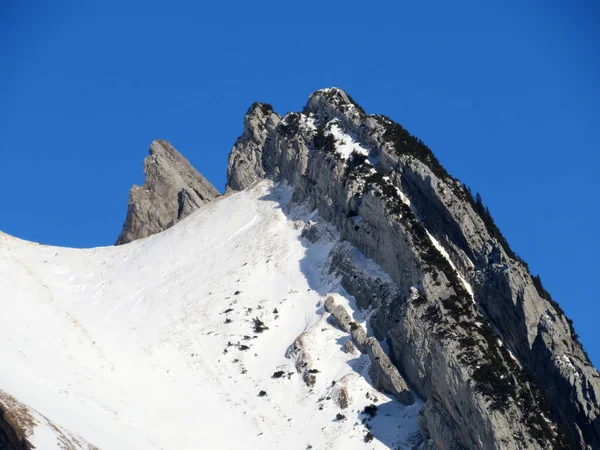 Sněhem Porostlá Alpská Skála Schofbergwand Jižní Straně Vrchu Wildhuser Schofberg — Stock fotografie