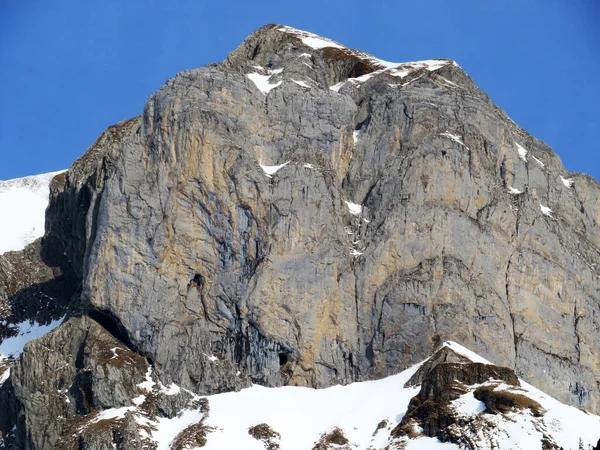 Ośnieżony Kamienny Szczyt Alpejski Moor 2342 Paśmie Górskim Alpstein Masywie — Zdjęcie stockowe