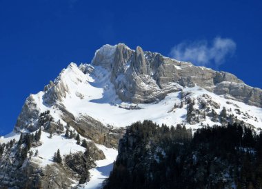 Alpstein dağ sıralarında (veya Wildhuser Schafberg, 2373 m) ve Appenzell Alps massif, Unterwasser - İsviçre 'nin St. Gallen Kantonu (Schweiz)