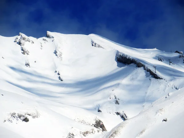 Sněhem Pokryté Vysokohorské Pastviny Skalnaté Vrcholky Masivu Alpstein Zimním Období — Stock fotografie