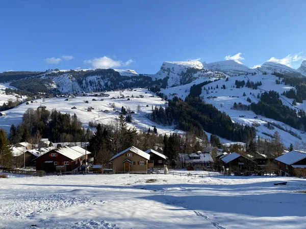 Fabulosa Atmosfera Inverno Nevado Assentamento Turístico Agrícola Alpino Unterwasser Localizado — Fotografia de Stock