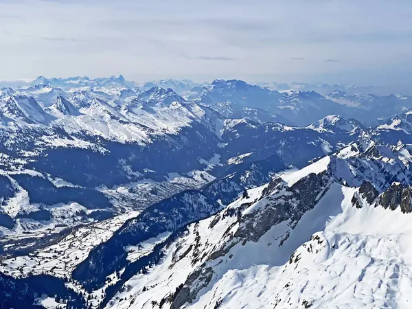 Widok Zaśnieżone Szczyty Górskie Saentis Najwyższy Szczyt Pasma Górskiego Alpstein — Zdjęcie stockowe