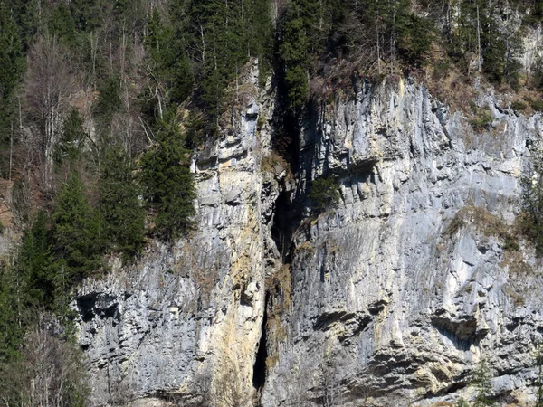 Skály Kameny Horském Masivu Glarus Alpy Nad Alpským Údolím Klontal — Stock fotografie